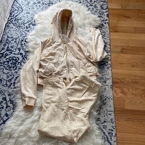 Fabletics athlesure outfit